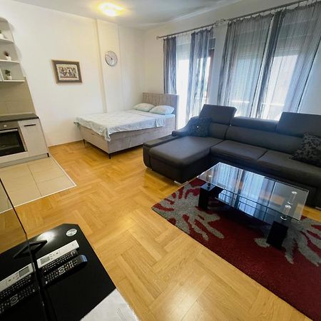Appartamento Renta Stanovi Podgorica Esterno foto