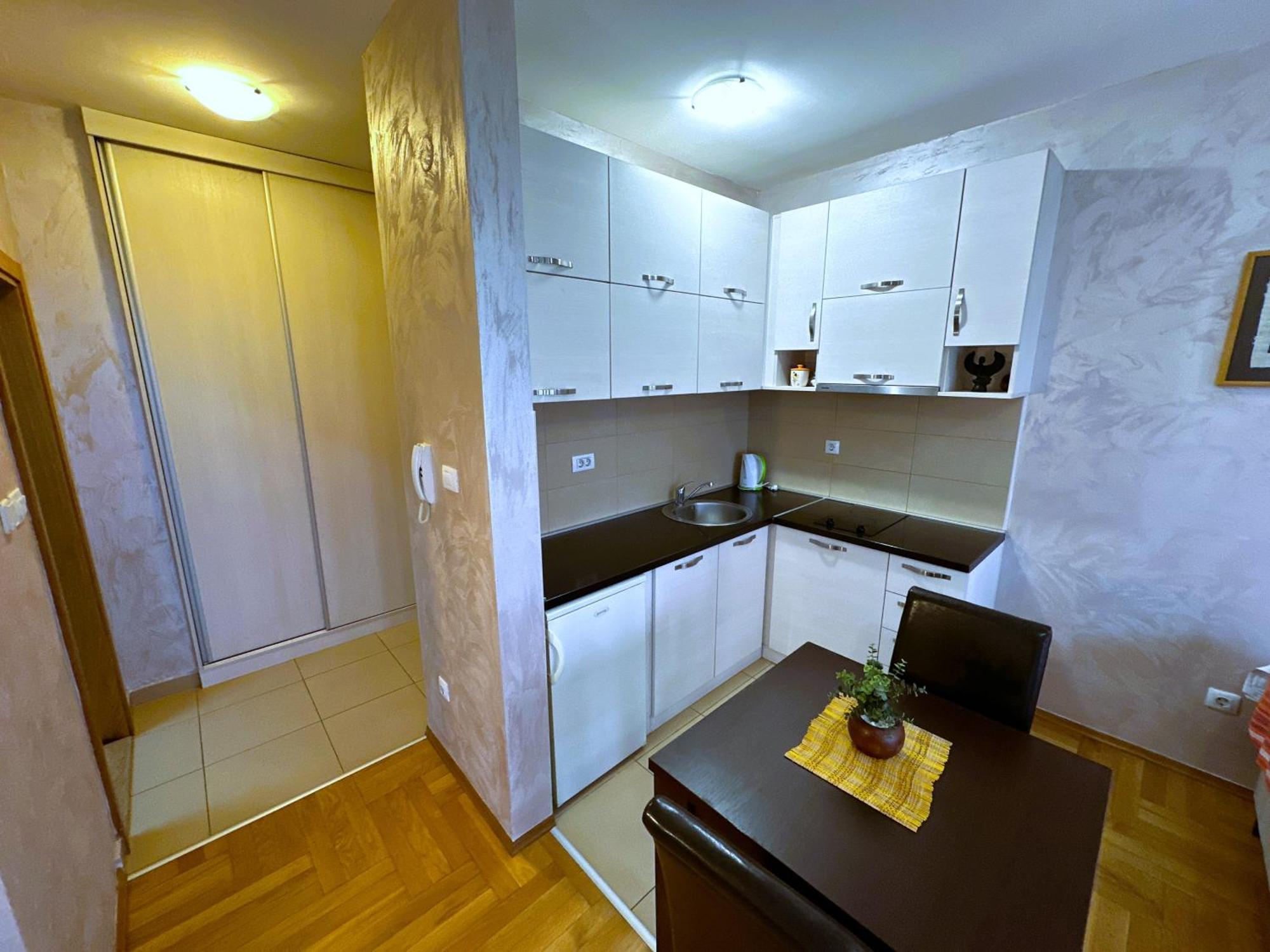 Appartamento Renta Stanovi Podgorica Esterno foto
